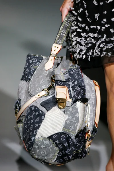 Look 70